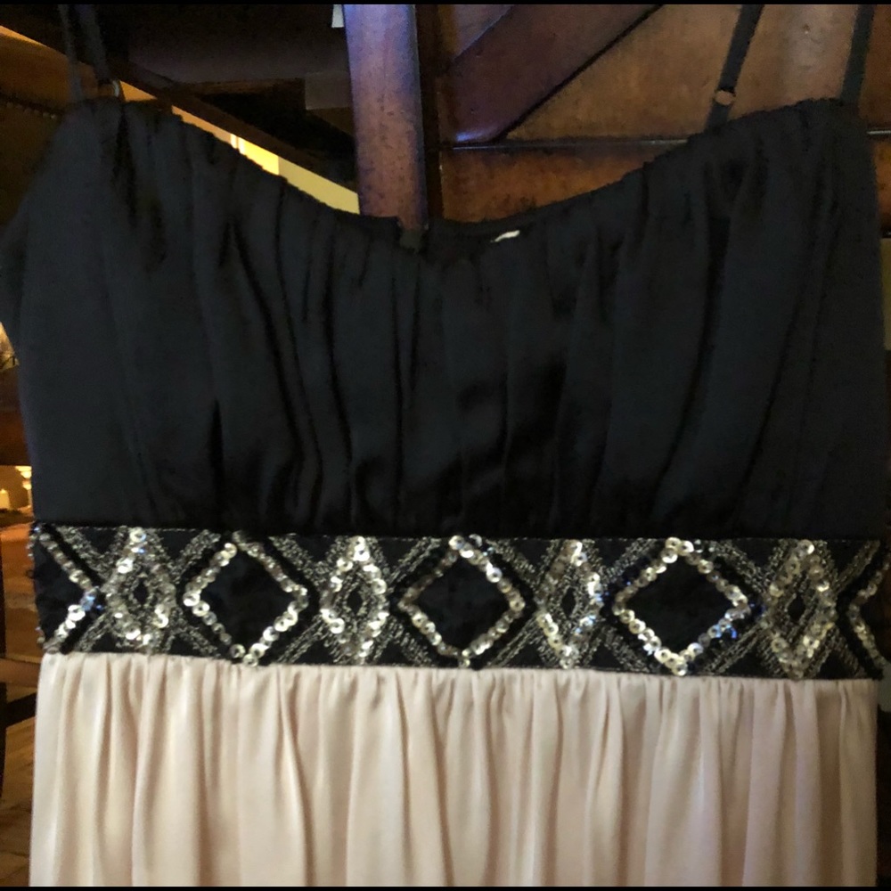 Black and Beige Mini Prom Dress